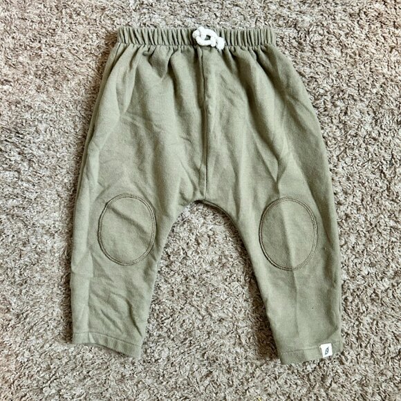 Easy-Peasy Green Monotone Set I Size 12M I GREAT condition - Picture 7 of 11